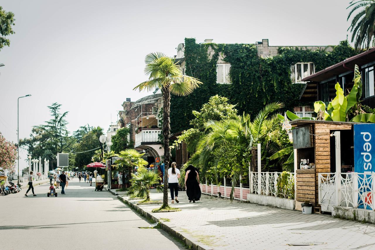 Guest House Esma ซุคุม ภายนอก รูปภาพ