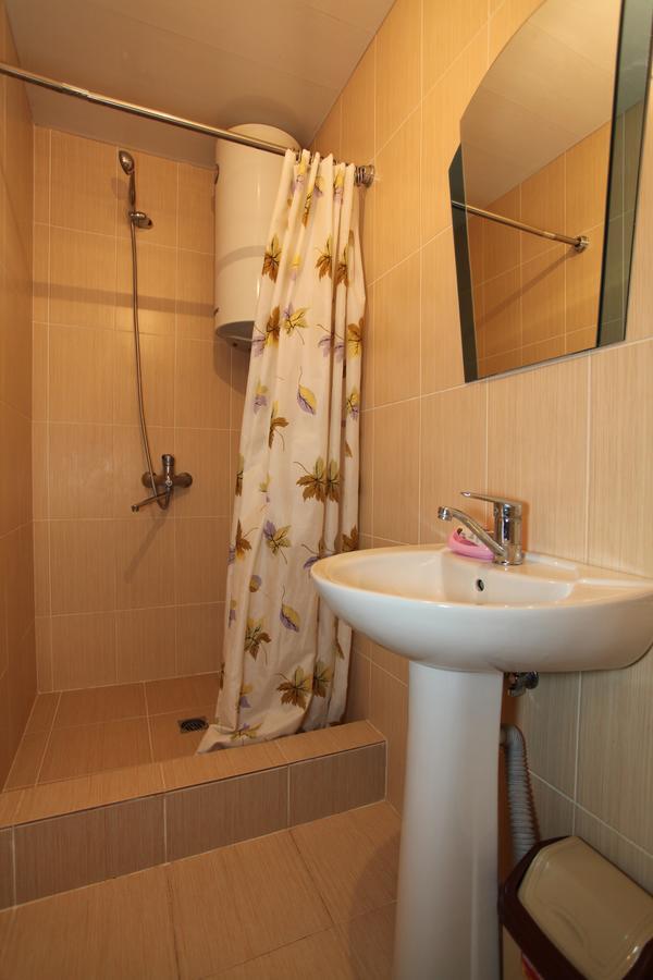 Guest House Esma ซุคุม ภายนอก รูปภาพ