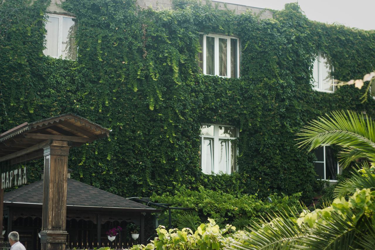 Guest House Esma ซุคุม ภายนอก รูปภาพ