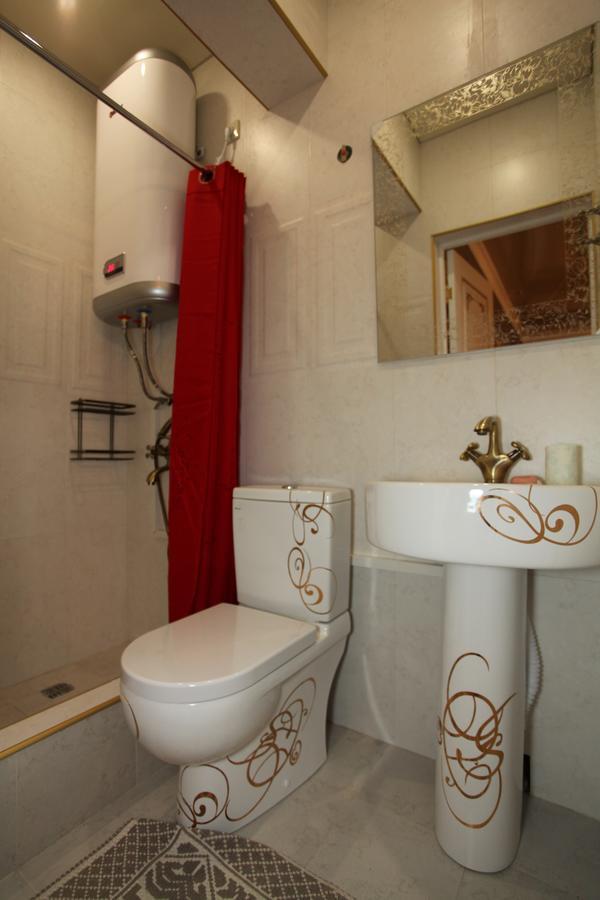 Guest House Esma ซุคุม ภายนอก รูปภาพ