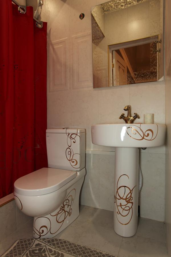 Guest House Esma ซุคุม ภายนอก รูปภาพ