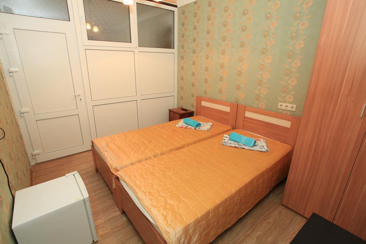 Guest House Esma ซุคุม ภายนอก รูปภาพ