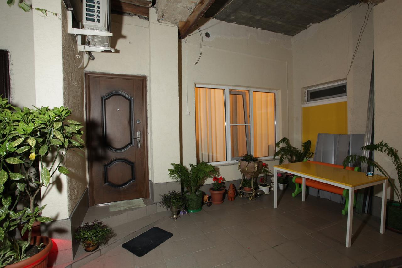Guest House Esma ซุคุม ภายนอก รูปภาพ