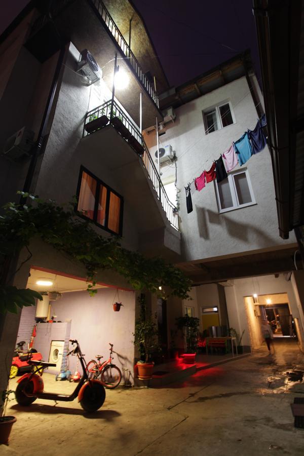 Guest House Esma ซุคุม ภายนอก รูปภาพ
